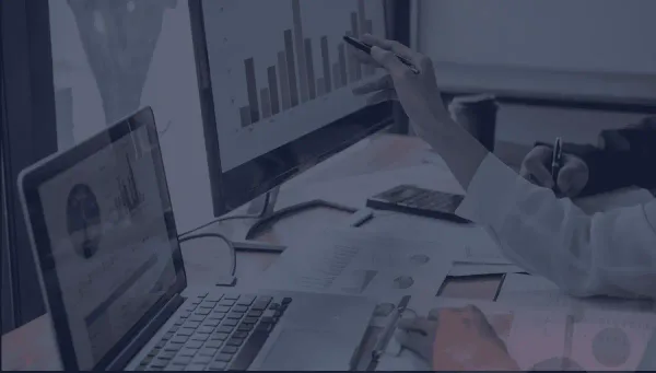 Mejores rastreadores de posiciones locales con reportes white-label