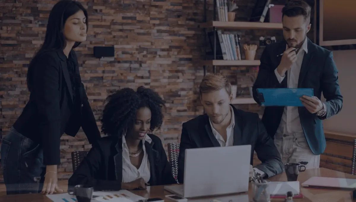 Comment les agences de référencement utilisent le suivi de classement de Keyword.com